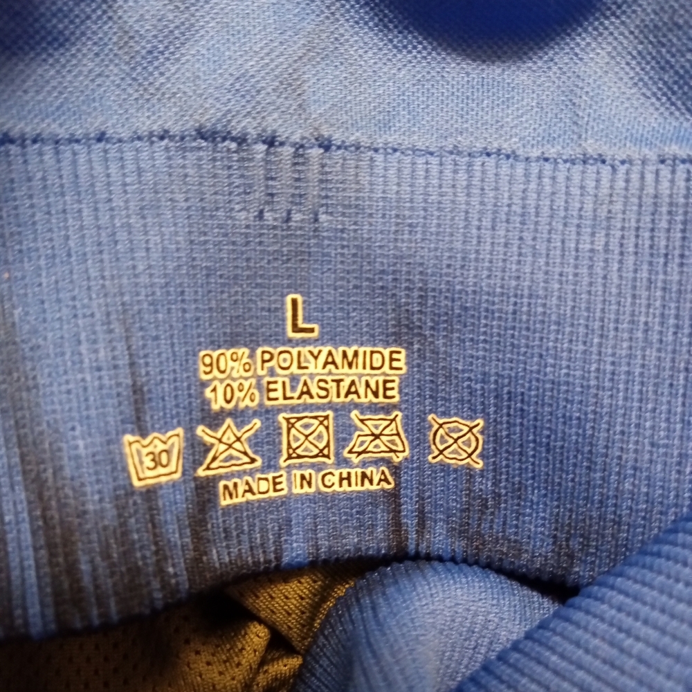 SPORTS TOP - Picture 2 of 2